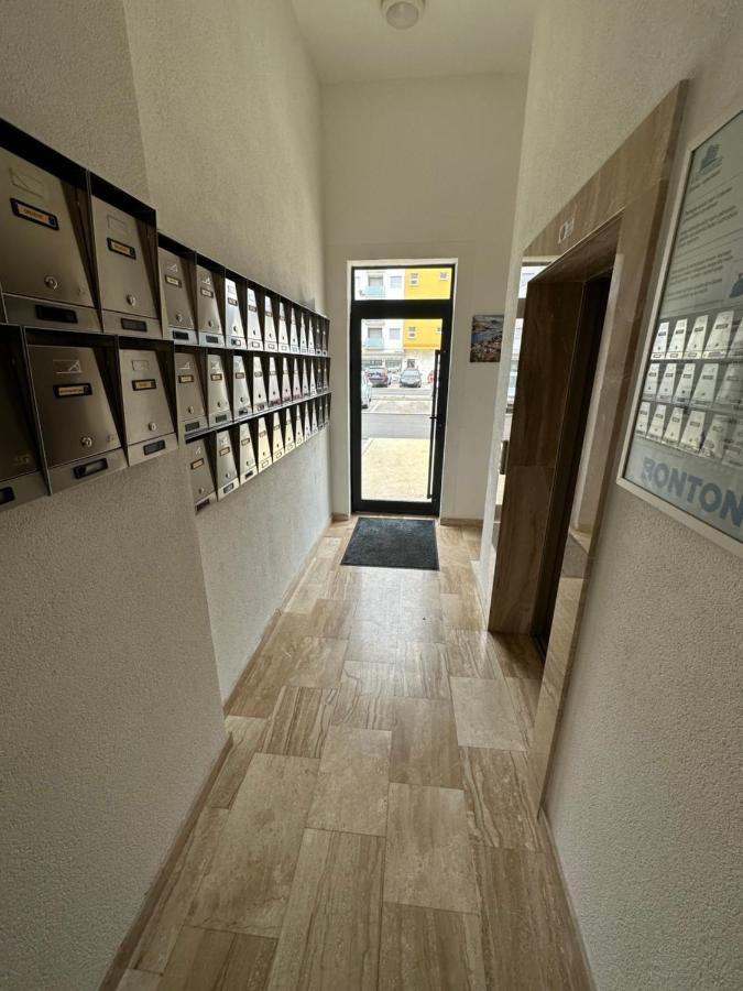 Irina Centre Apartment Подгориця Екстер'єр фото