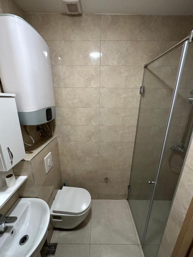Irina Centre Apartment Подгориця Екстер'єр фото
